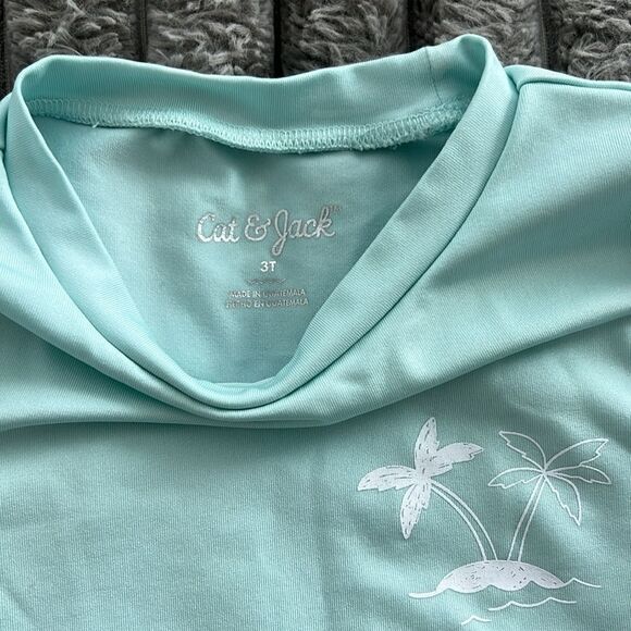Cat & Jack Rashguard - Picture 2 of 3